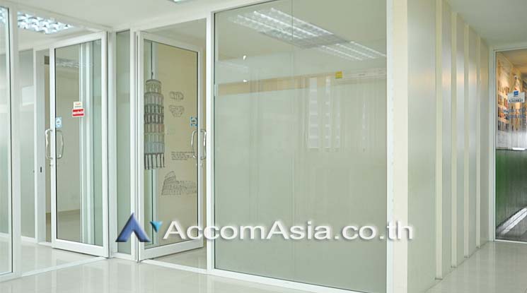 4  Office Space for rent and sale in Ratchadaphisek ,Bangkok  at Amornphan 205 AA14490